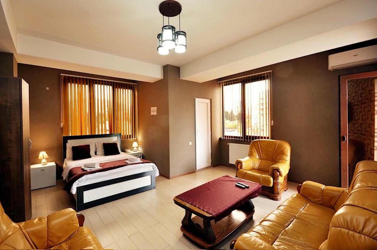 Hotel Kavela Tiflis Dış mekan fotoğraf
